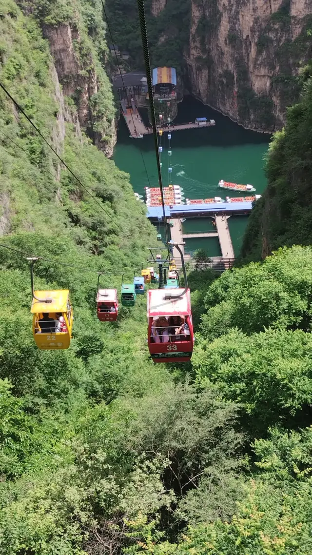 Teleférico sobre a Garganta do Dragão